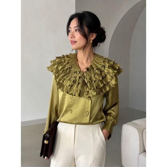 Classiques Entier Tops - Vintage Classiques Ruffle Blouse 80’s Women’s 6 Olive Green